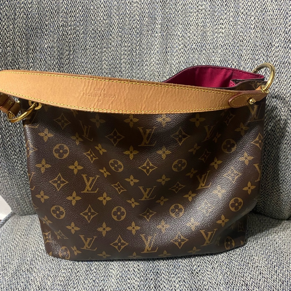 Louis Vuitton Graceful PM monogram with peony interior